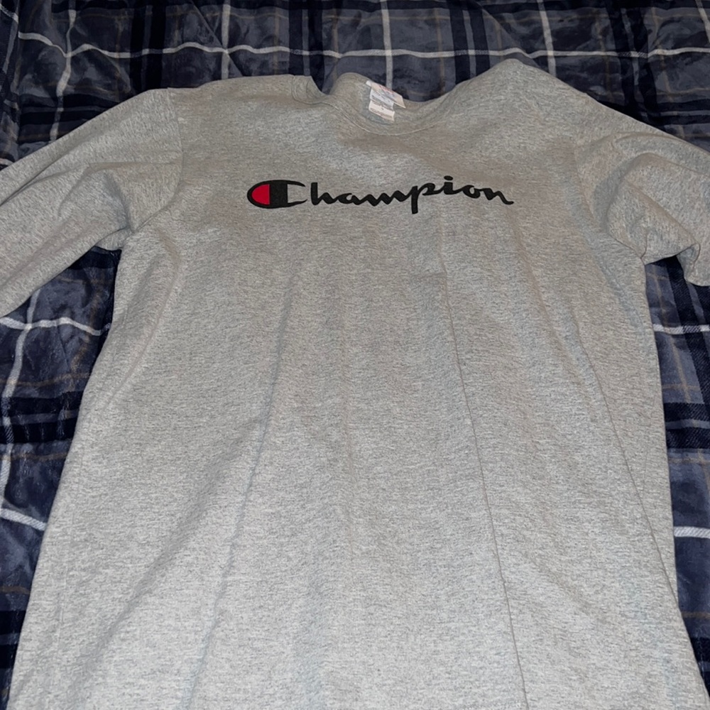 Mens XL gray long sleeve gray T-shirt